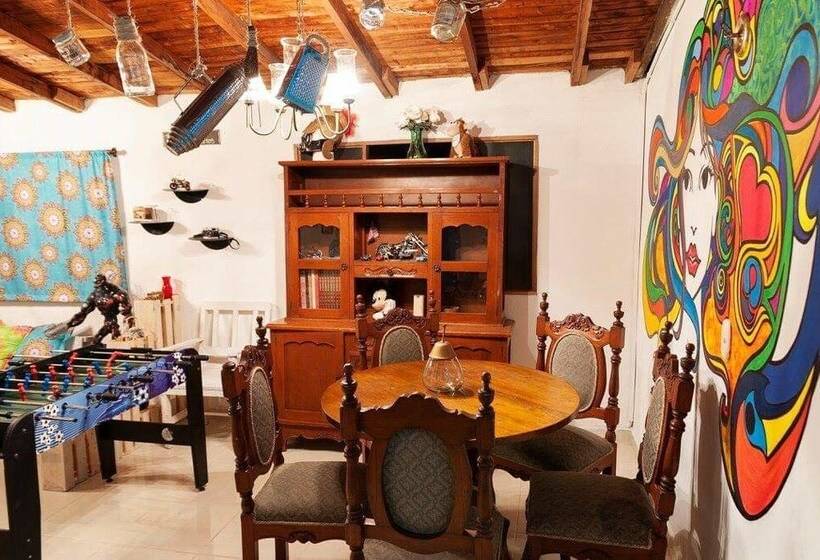 Hostal Monets Poblado