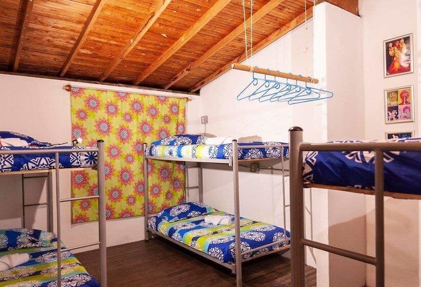 Hostal Monets Poblado