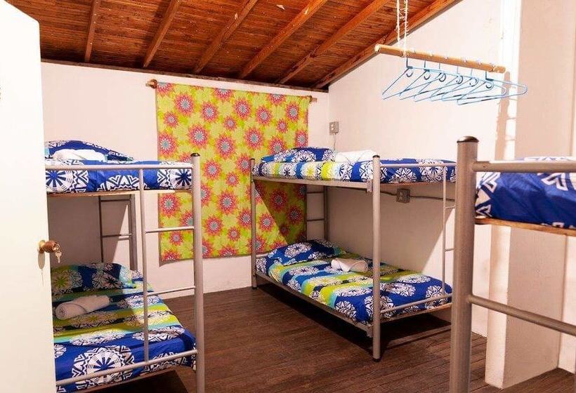 Hostal Monets Poblado