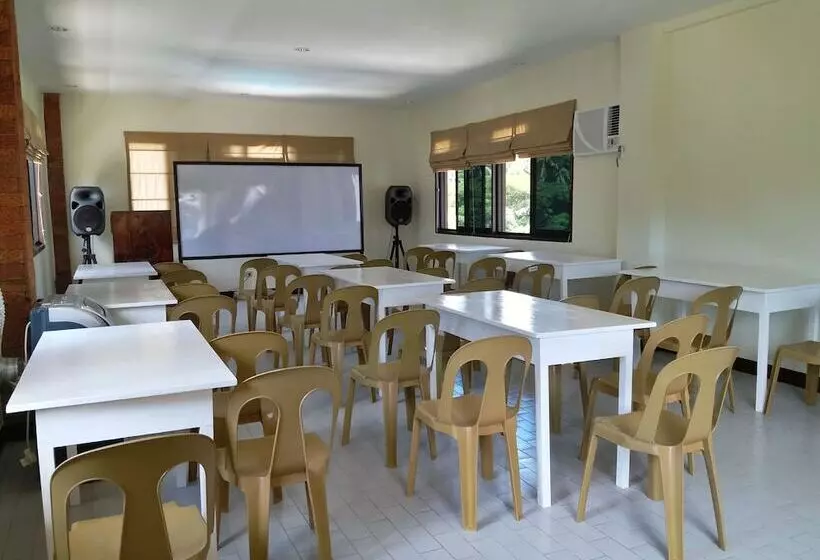 Hotelli 1888 Beach Resort