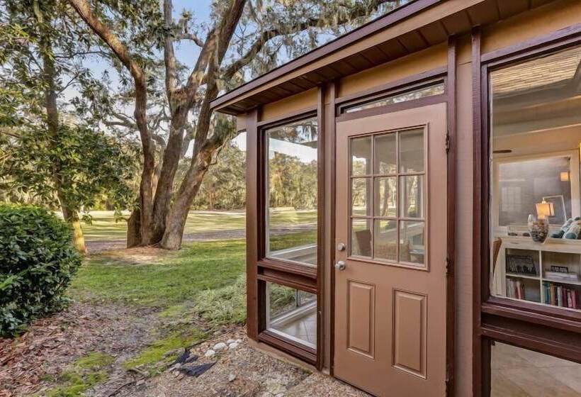 Отель 3312 Fairwayoaks