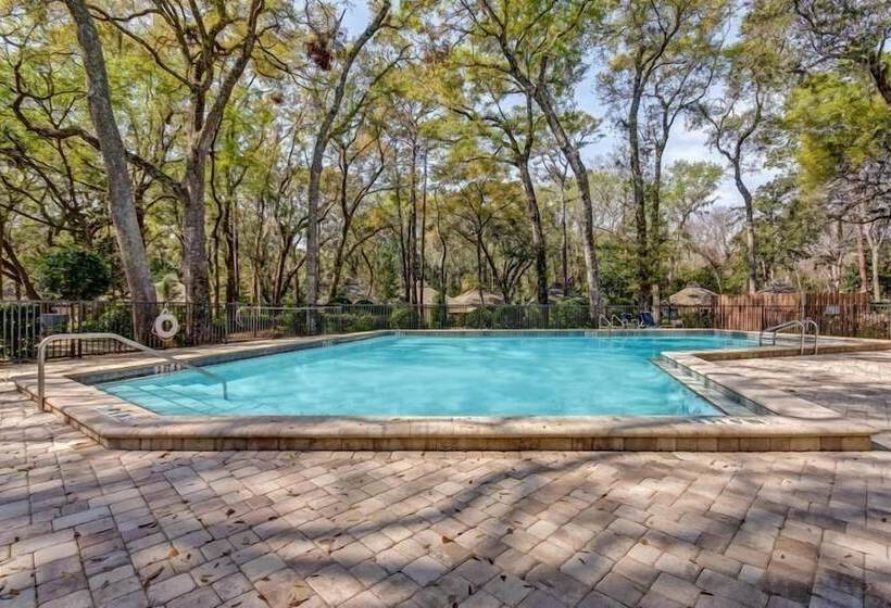 Отель 3312 Fairwayoaks