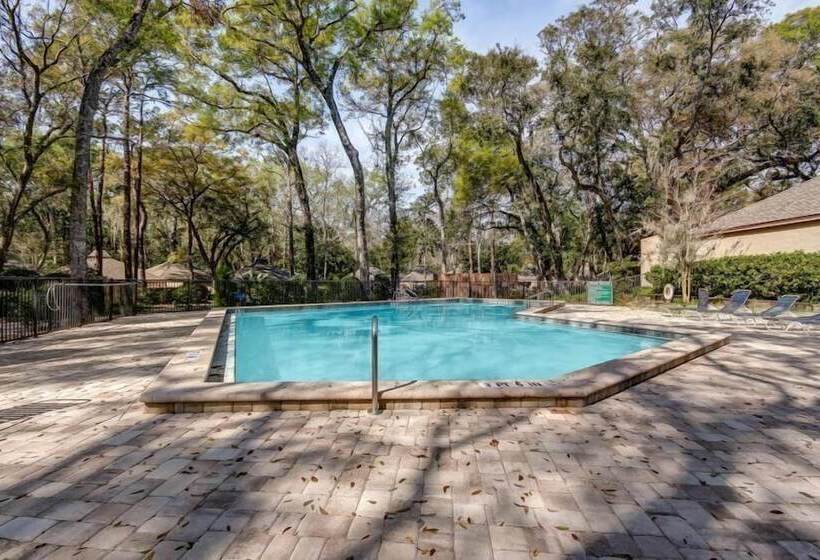 Отель 3312 Fairwayoaks