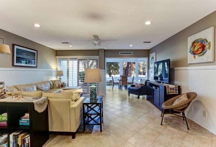 Отель 3312 Fairwayoaks