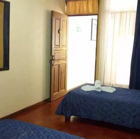 Hotelli Arbol Dorado