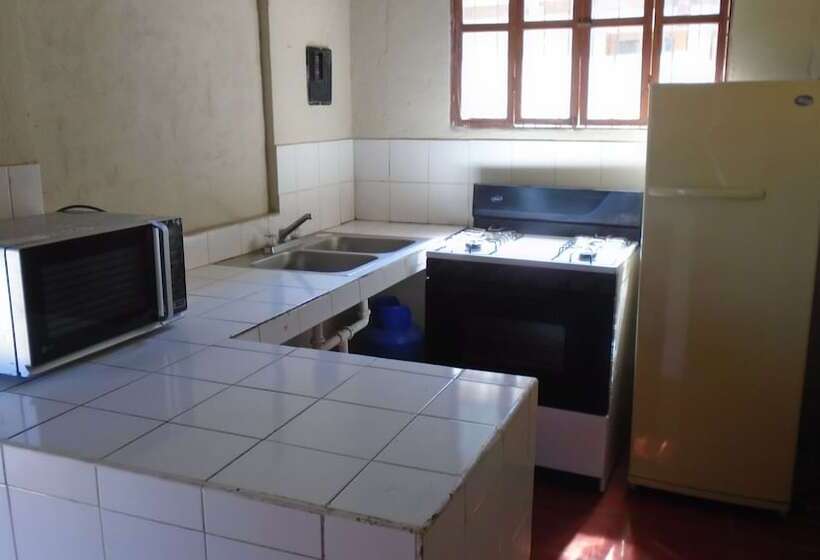 هتل Bosques Del Tibet