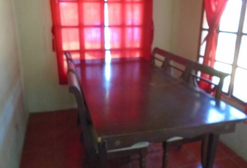 هتل Bosques Del Tibet