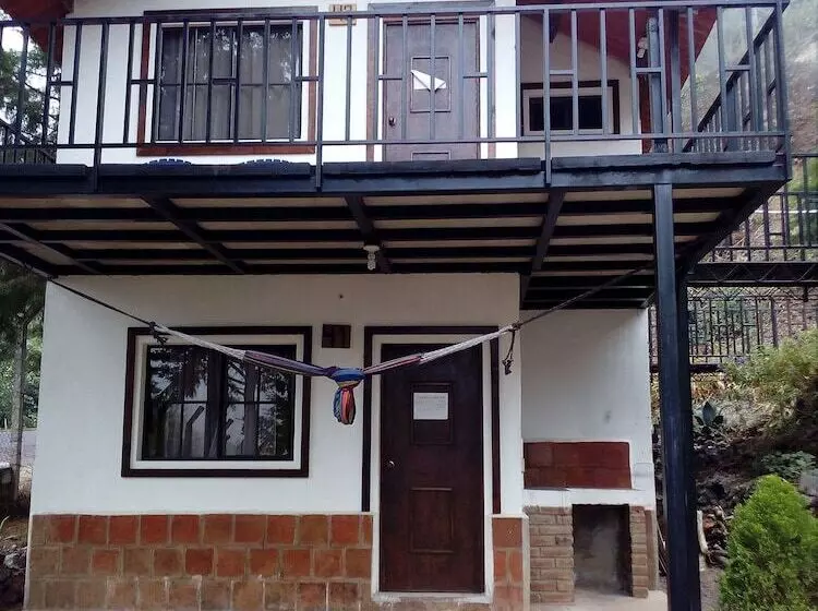 Hotelli Bosques Del Tibet