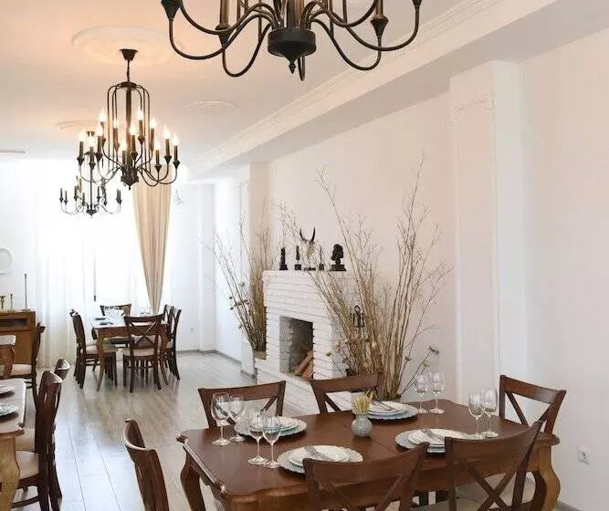 هتل Chateau Khashmi