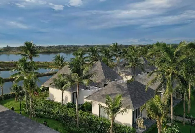 Cocoland Thu Xa Ancient Town Hotel & Resort