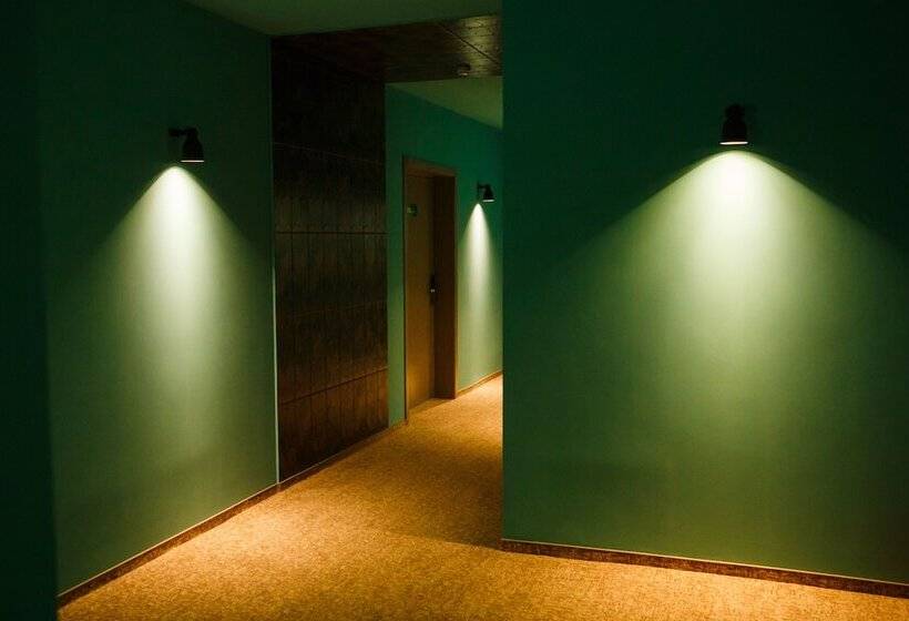 فندق Ecopark Polyany