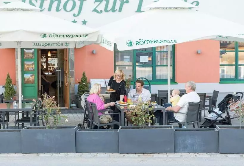 ホテル Gasthof Zur Grossen Linde