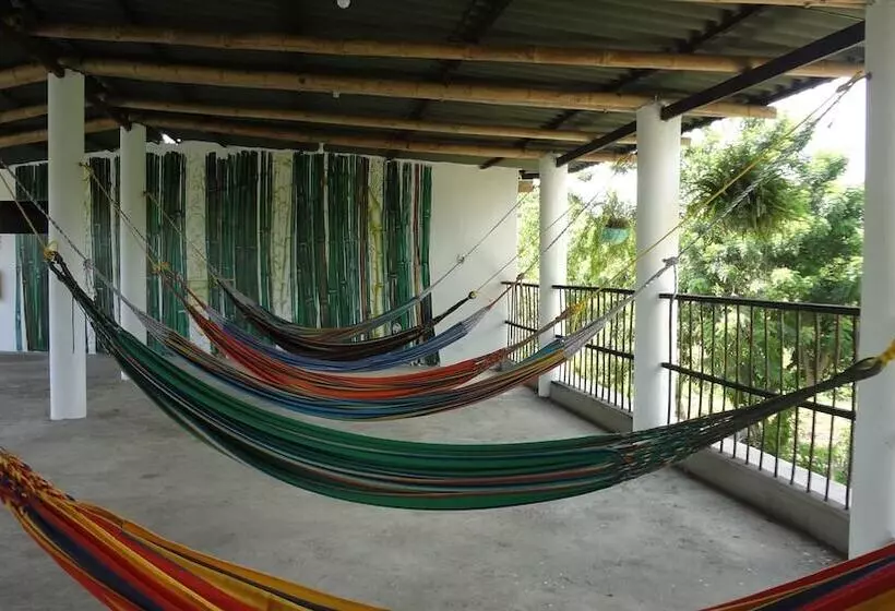 Hotelli Hostal Luz De Luna & Spa