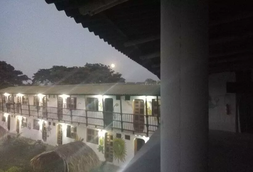 Hotelli Hostal Luz De Luna & Spa