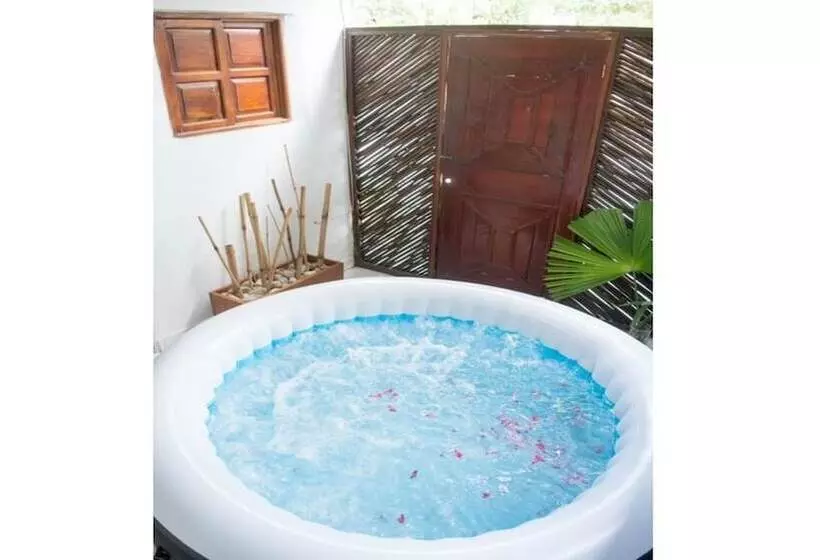 Hotelli Hostal Luz De Luna & Spa