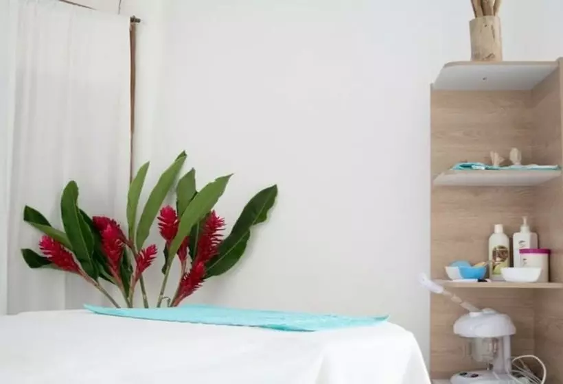 Hotelli Hostal Luz De Luna & Spa