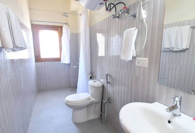 هتل Kuenphen Norbuding