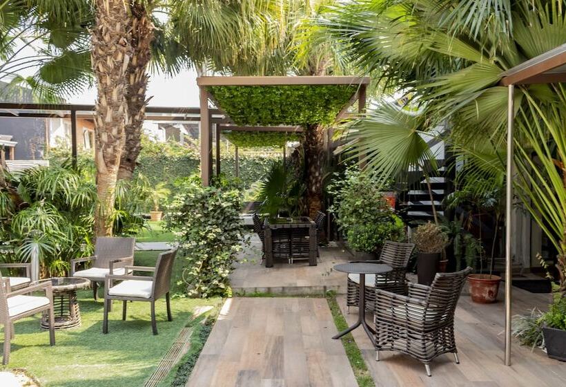 هتل Los Alpes Villa Morra