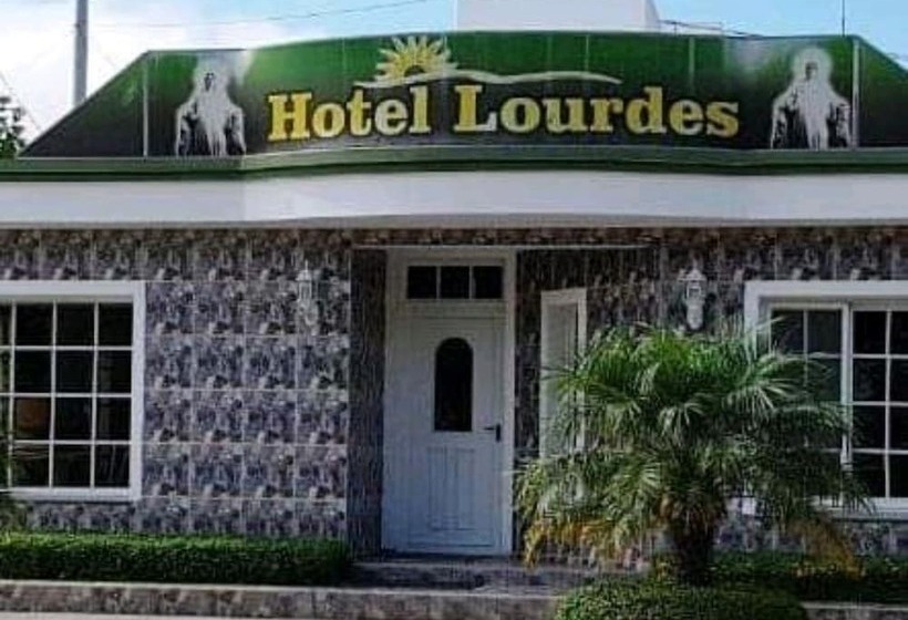 Отель Lourdes