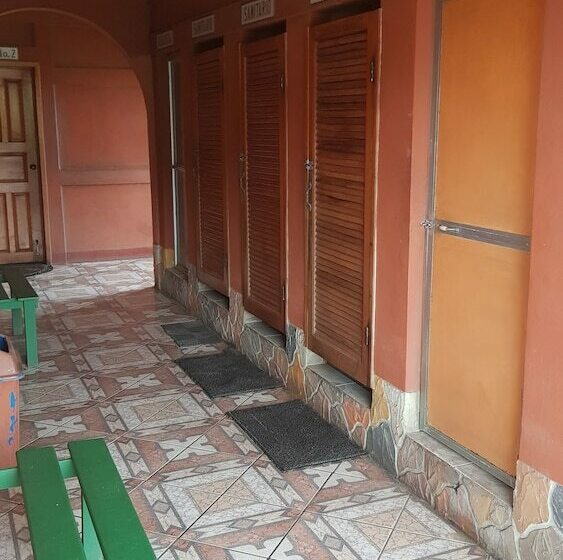 هتل Matias De Galvez