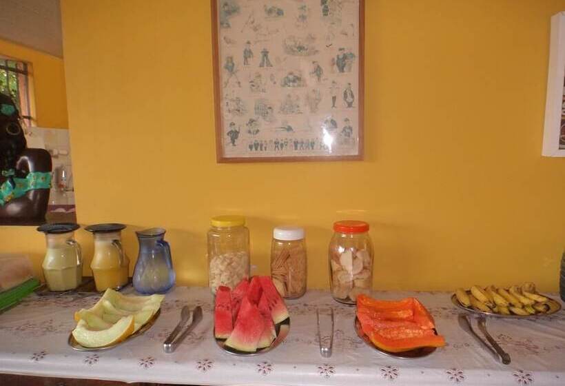 ホテル Pousada Través Cia