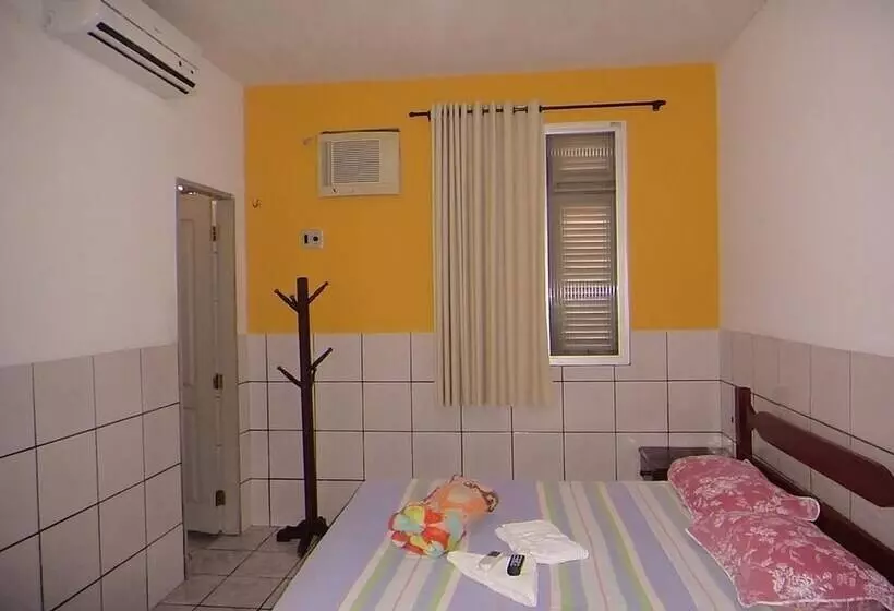 Hotelli Pousada Través Cia