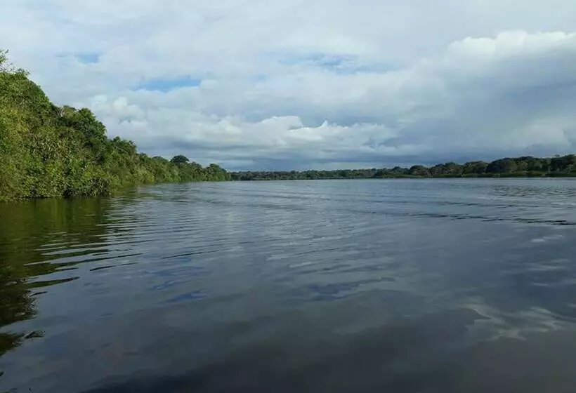 ホテル Refugio Turistico Maiku