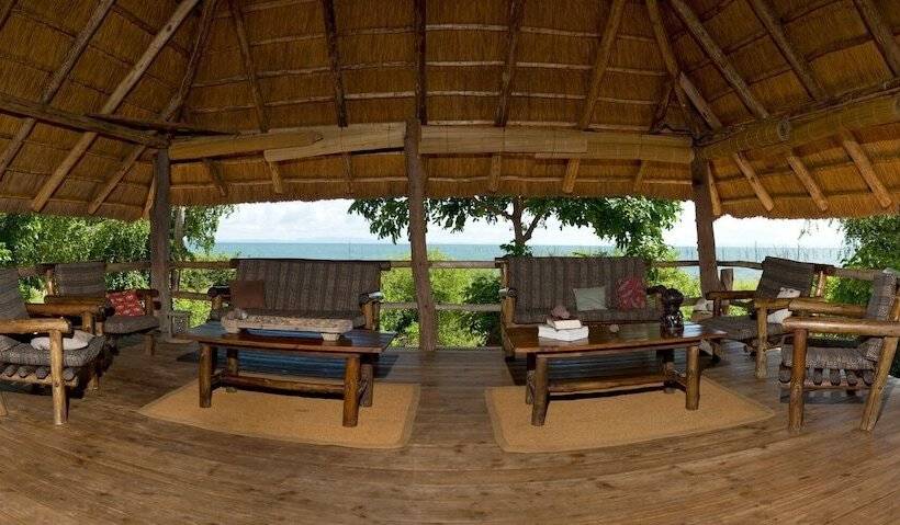 هتل Rhino Safari Camp