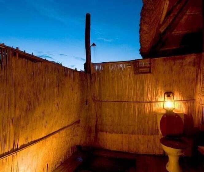 هتل Rhino Safari Camp