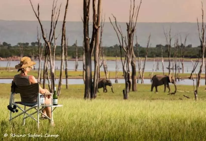 هتل Rhino Safari Camp