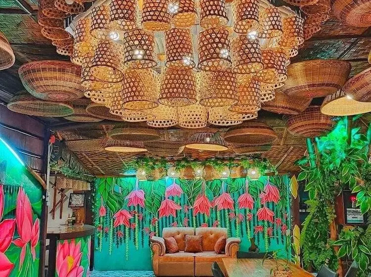 Hotelli Sunrise Garden Lakeresort