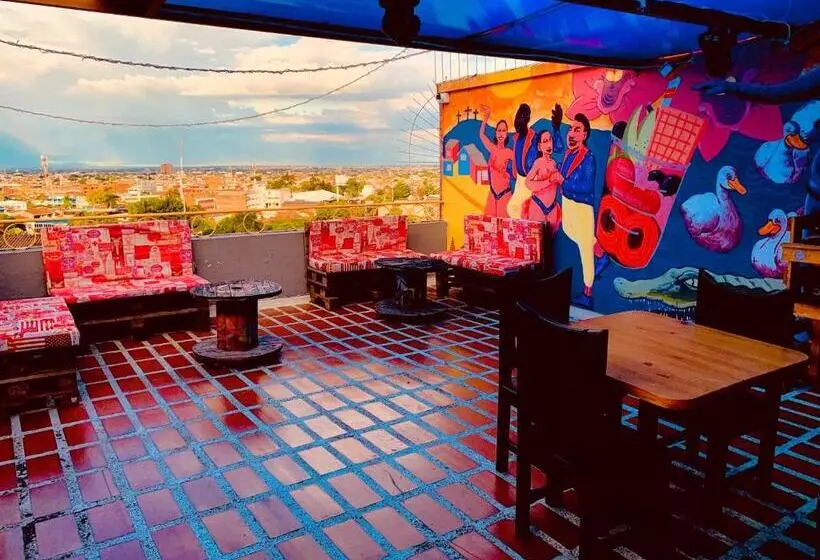La Clave Hostel