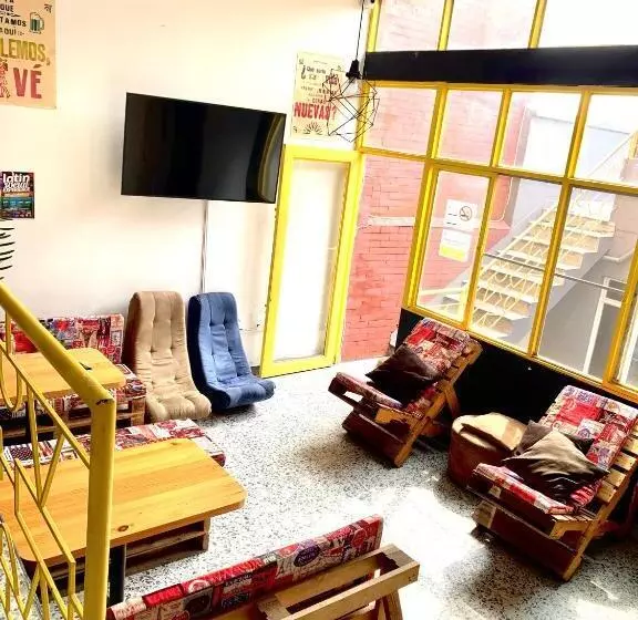 La Clave Hostel