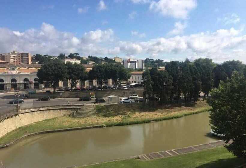 Le Bristol Gites Urbains