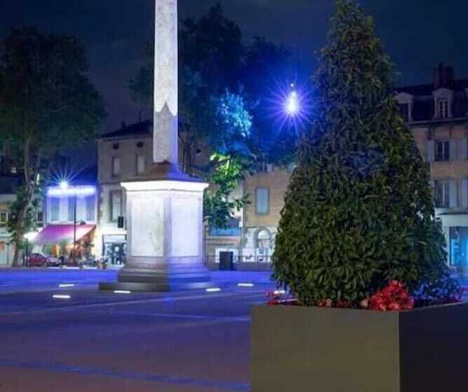 Le Bristol Gites Urbains