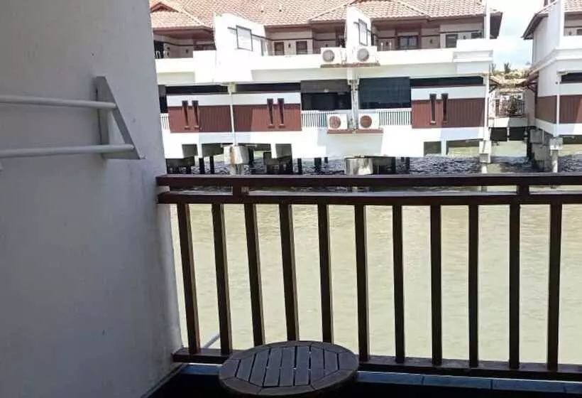 Majatalo Alpine Lxpd Water Chalet