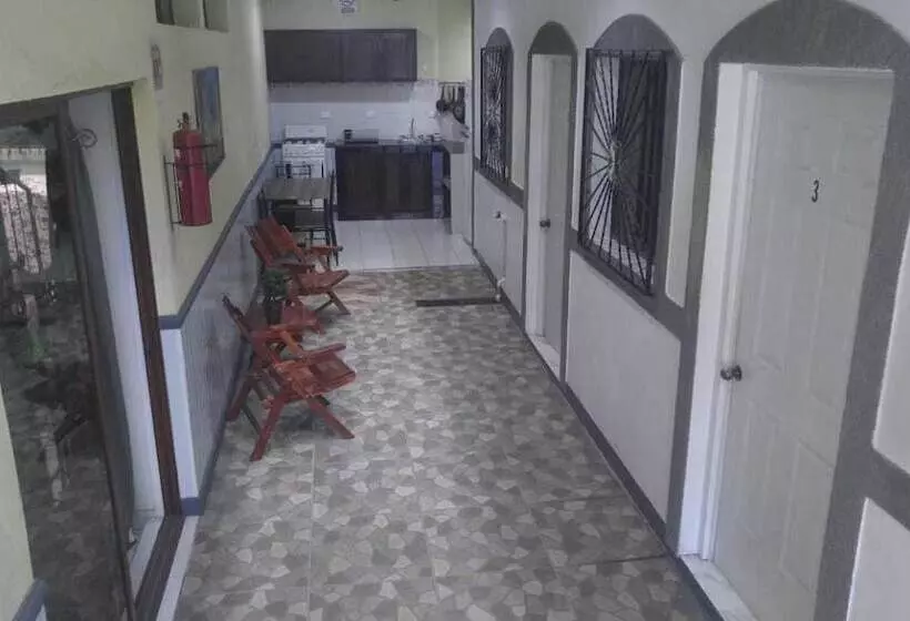 پانسیون Casa Blanca