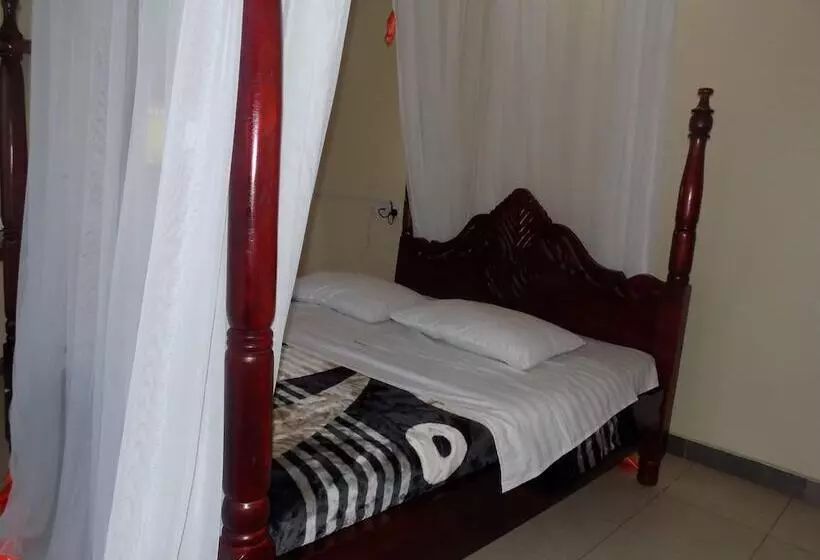 Tick Emporium Hotel Mbarara