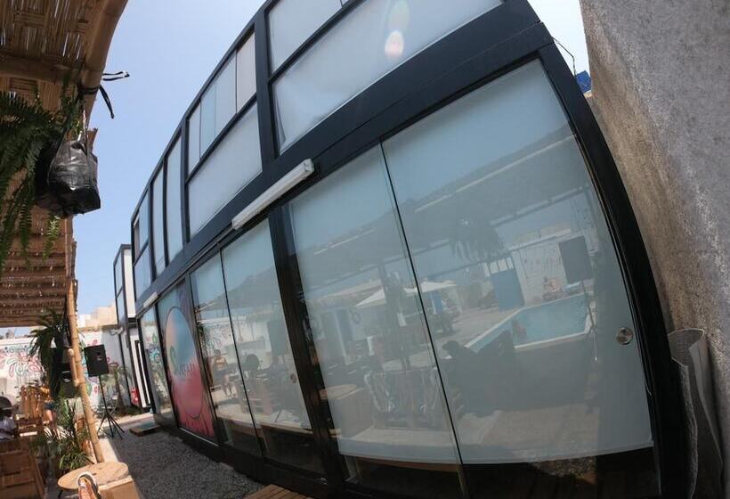 Hostel Surfari Punta Rocas