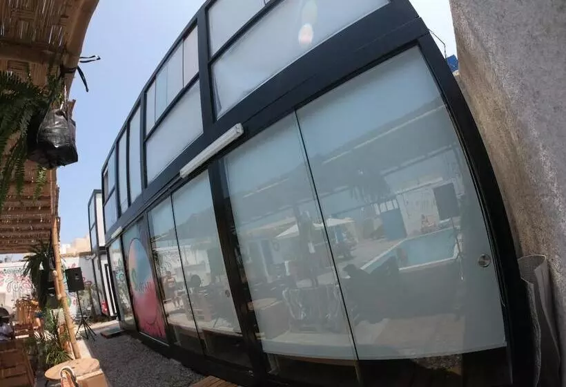 Retkeilymaja Surfari Punta Rocas