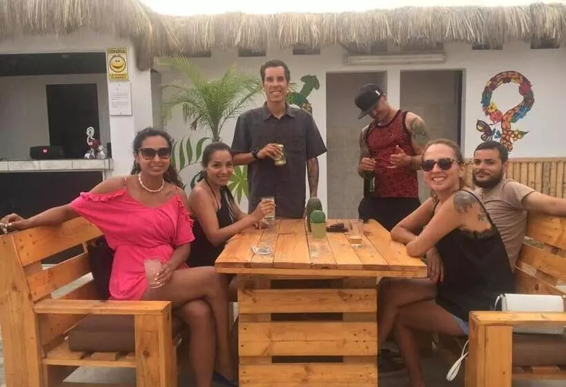 Retkeilymaja Surfari Punta Rocas