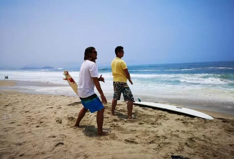 Retkeilymaja Surfari Punta Rocas