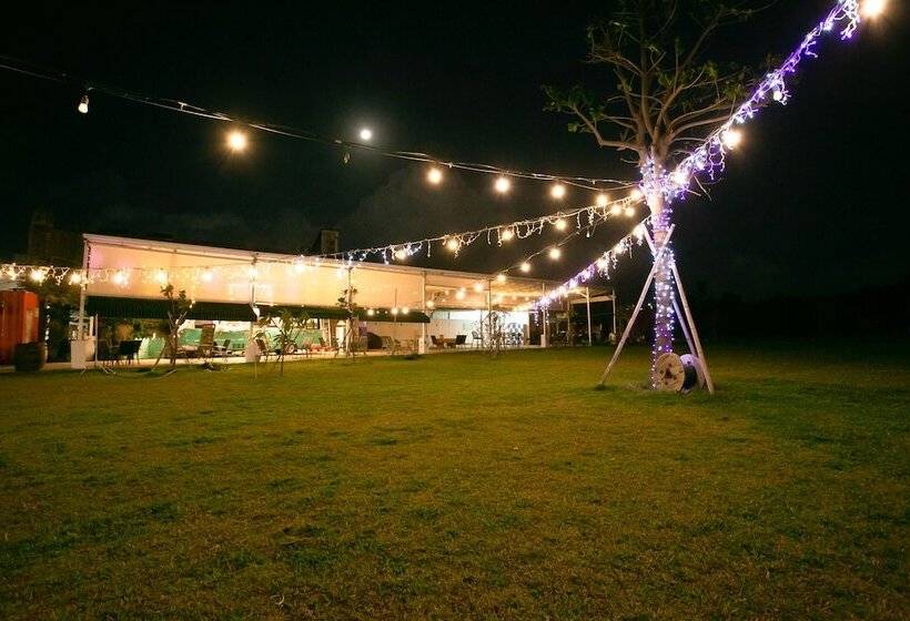 تختخواب و صبحانه Blue Sea Sunny Sea View Homestay