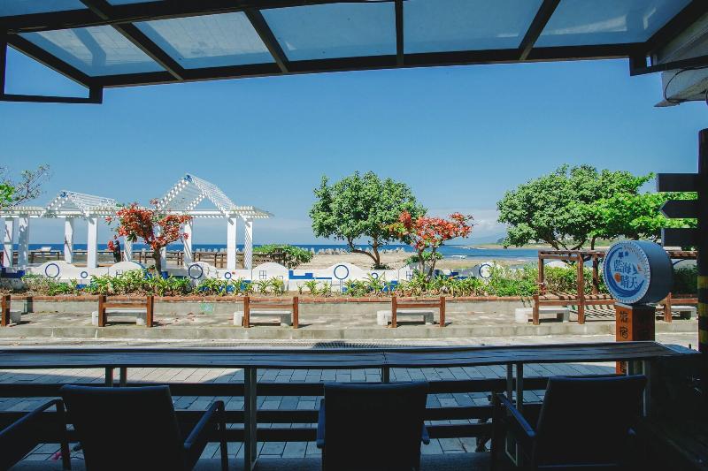 تختخواب و صبحانه Blue Sea Sunny Sea View Homestay