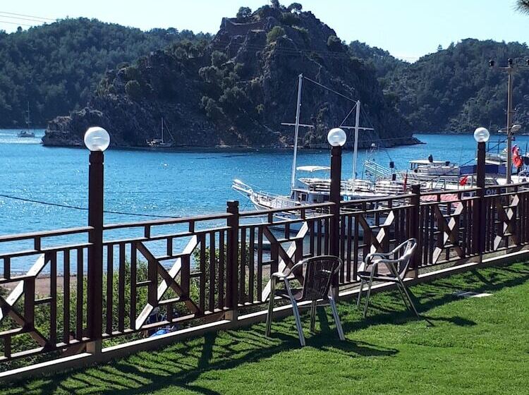 ホテル Azra S Bungalow Houses