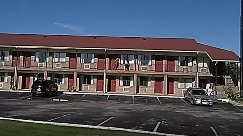 Hotelli Budget Host Inn