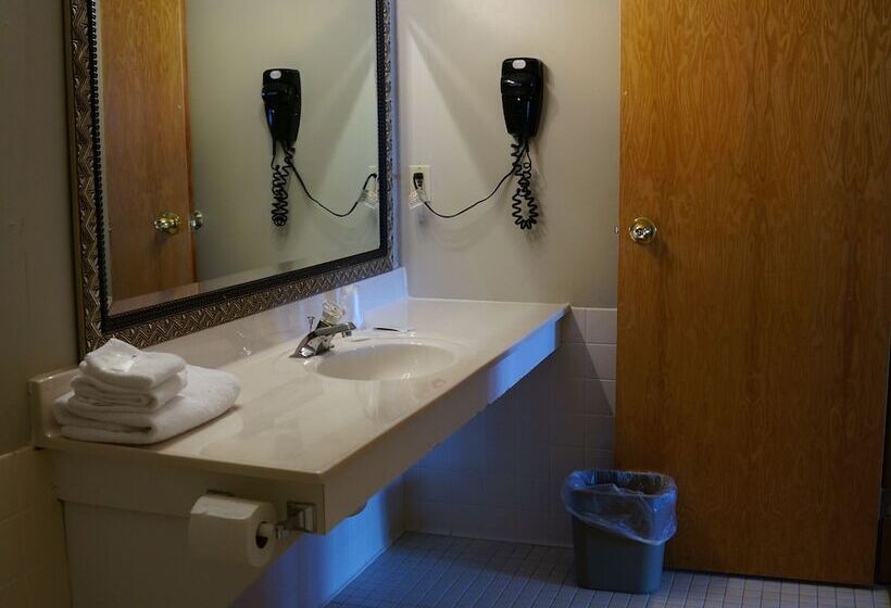 בית מלון כפרי Fort Randall Casino