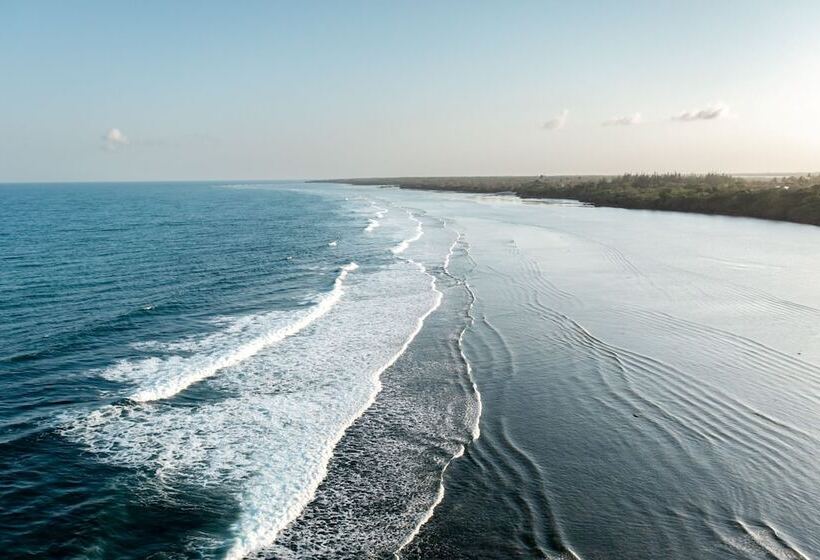 هتل Msambweni Beach House