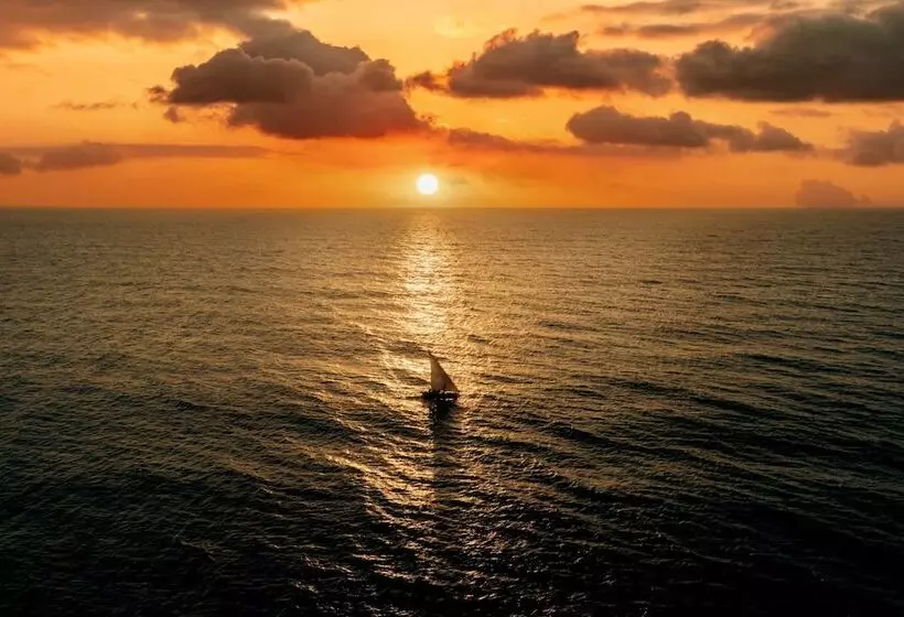 هتل Msambweni Beach House