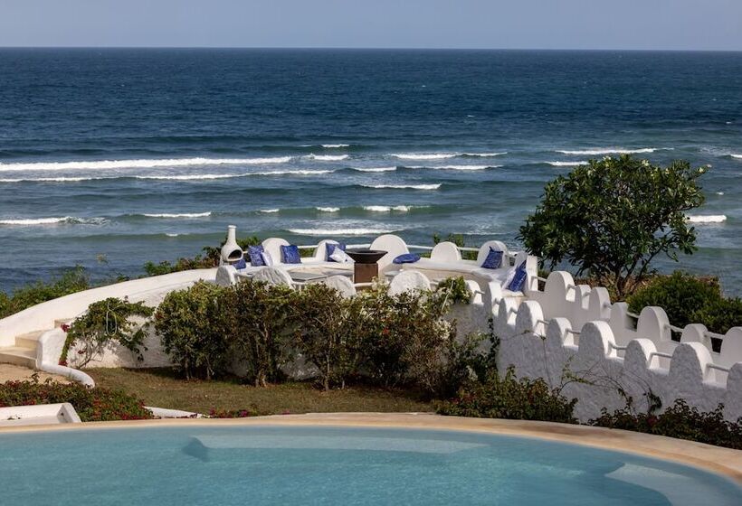 هتل Msambweni Beach House